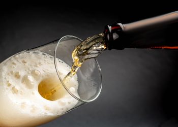 Glass shortage hits booze sellers