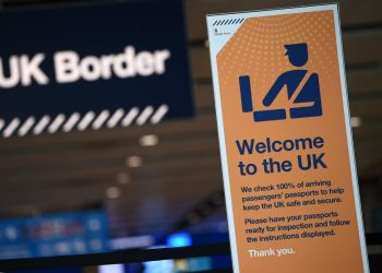 UK weighs dropping pre-departure COVID tests for visitors