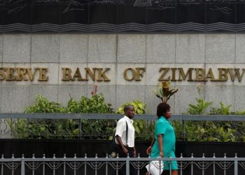 Zimbabwe abandons bank lending ban that stalled economy