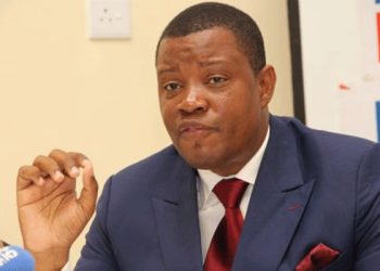 Venaani calls for a review of all oil deals