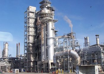 Namibia weighs Angola refinery stake