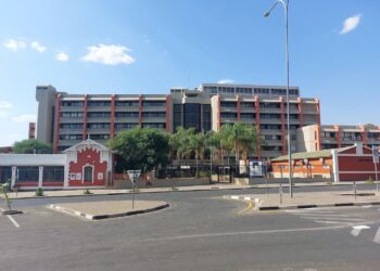 Civil servants back modernisation of payroll deduction system amid phase-out plans