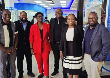 MTC opens flagship store at Grove Mall